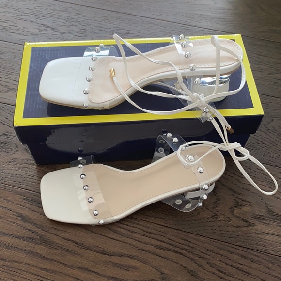 Clear studded tie leg sandal - Picture 3 of 4